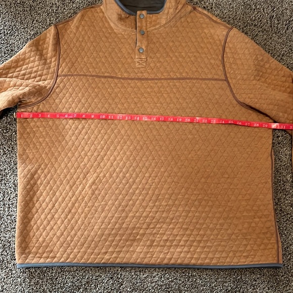 Men’s Reversible Quilted Pullover - Picture 13 of 13